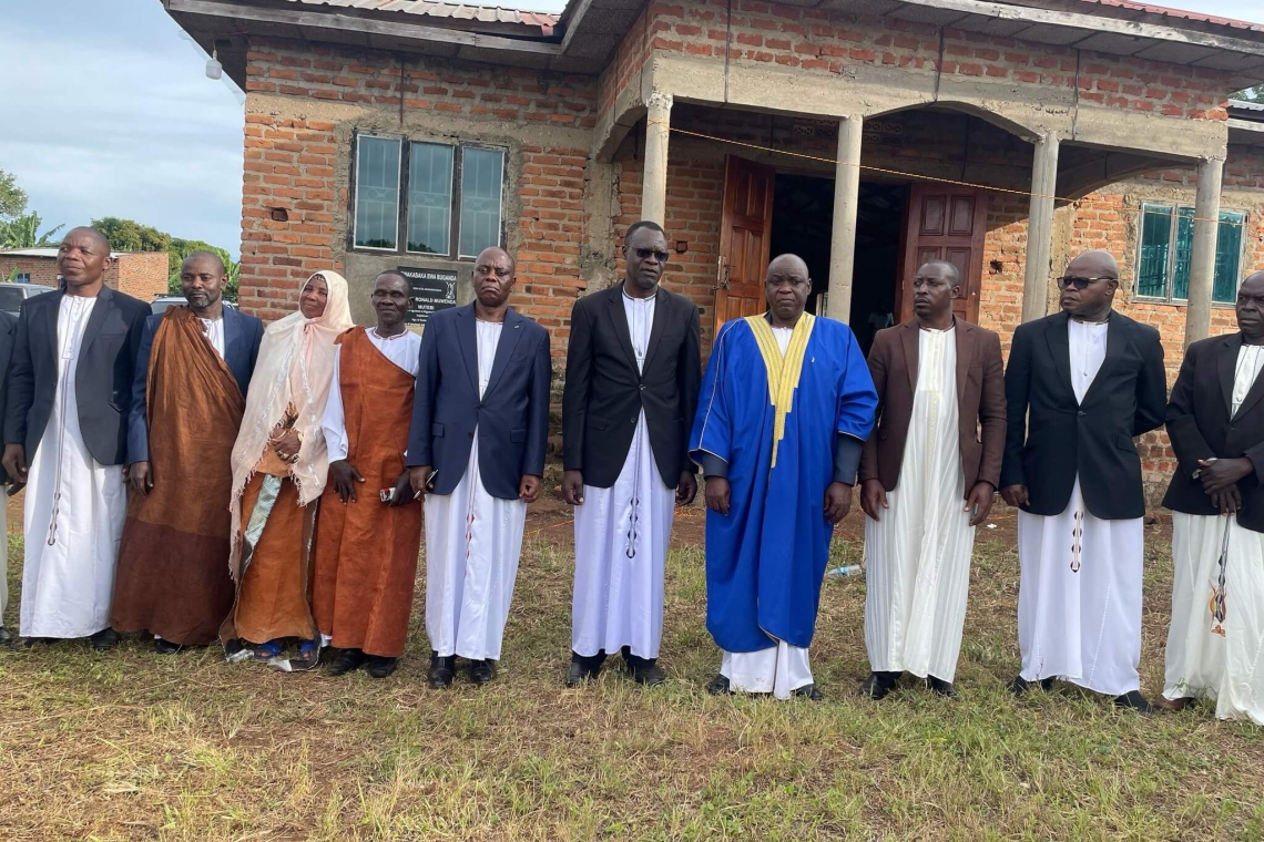 Omutaka Augustine Kizito Mutumba, Minister Owek. Dr. Anthony Wamala, and Ng’aali clan leaders in a group photo Omutaka Augustine Kizito Mutumba, Minister Owek. Dr. Anthony Wamala, and Ng’aali clan leaders in a group photo